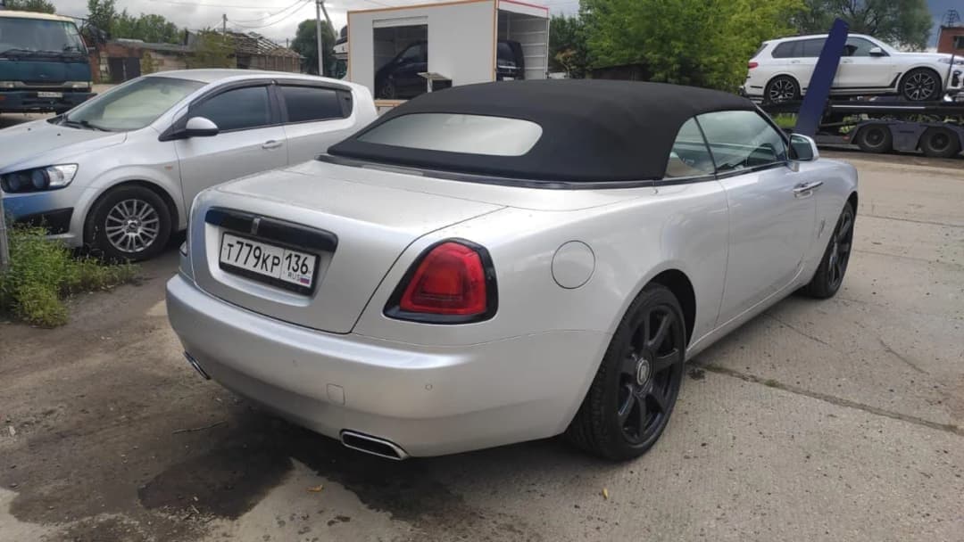 Перевозка автомобиля Rolls-Royce. Фотография №1